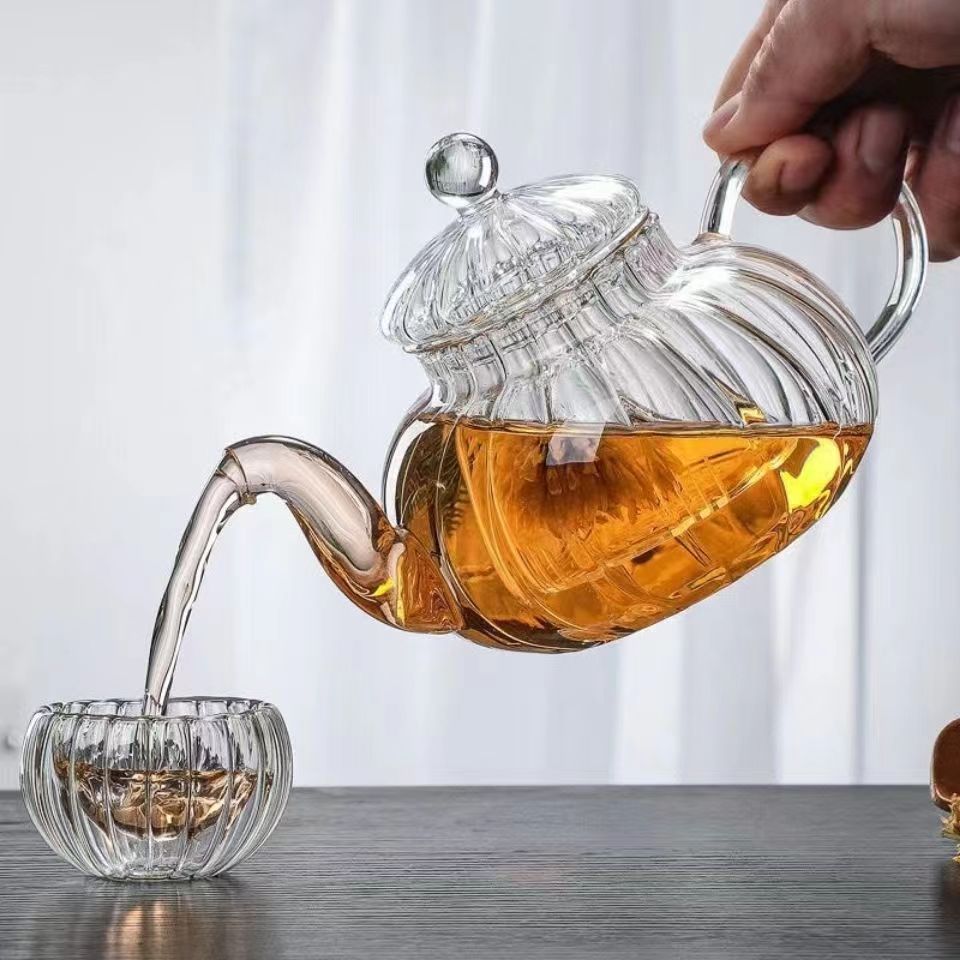 Herbal Wellness Supplement - Gestreiften kürbis form blume teekanne Blume